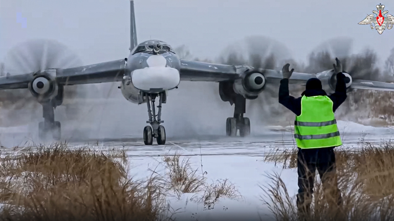 Ρωσικά και Kινεζικά πολεμικά αεροπλάνα πραγματοποίησαν κοινή περιπολία