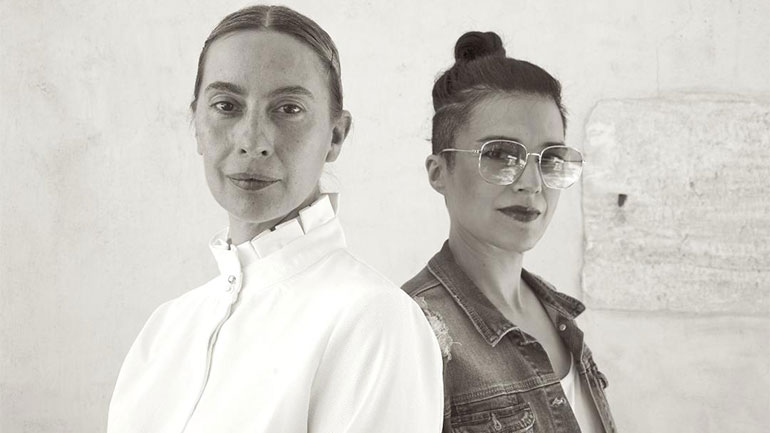 «Αρθούρος Ρεμπώ, ο δικός μου Αρθούρος»: Tο νέο θεατρικό έργο της Ευσταθίας με τη Βίκυ Βολιώτη