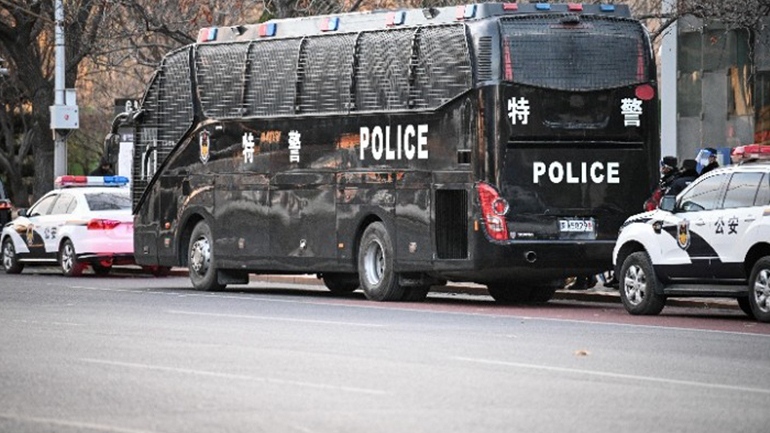 Νέες συγκρούσεις στην Κίνα μετά το αίτημα για καταστολή των διαδηλώσεων