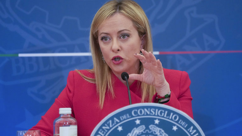 Ιταλία: Η κυβέρνηση Μελόνι υπέρ της συνέχισης της αποστολής όπλων στην Ουκρανία το 2023