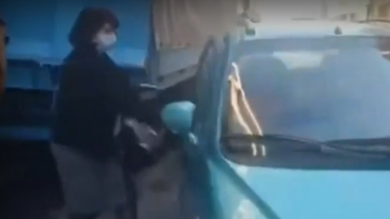 «Κιβωτός του Κόσμου»: Η πρώτη εμφάνιση της πρεσβυτέρας μετά από μέρες – Εκνευρίστηκε με τους δημοσιογράφους