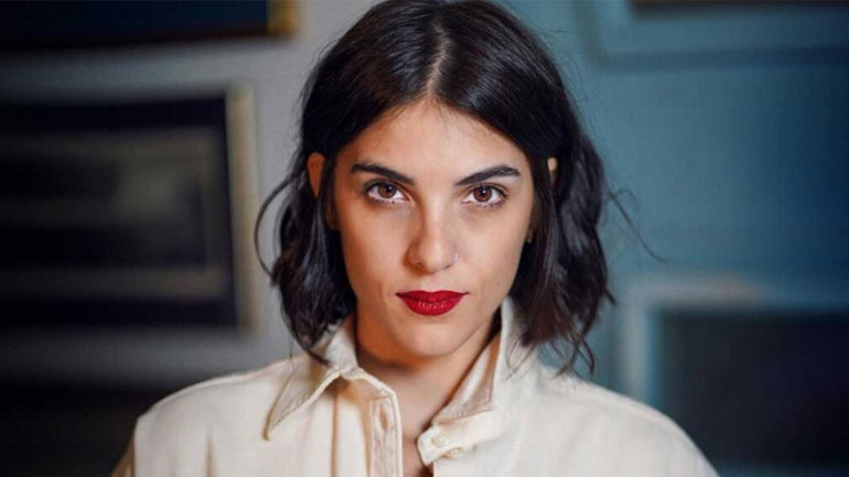 Σοκάρει η Άννα Μαρία Βέλλη: «Πήρε το κεφάλι μου και το κοπάνησε στο πάτωμα»