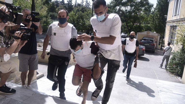 Σε ισόβια καταδικάστηκε ο 40χρονος που είχε δολοφονήσει τη σύζυγό του στη Δάφνη Σε ισόβια καταδικάστηκε ο 40χρονος που είχε δολοφονήσει τη σύζυγό του στη Δάφνη