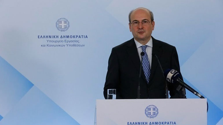 Χατζηδάκης: Η Ελλάδα βγάζει συντάξεις σε δύο μήνες