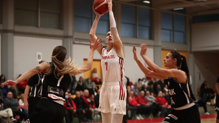 Μπάσκετ γυναικών: Συνεχίζει αήττητος ο Ολυμπιακός, 91-35 τον ΠΑΟΚ
