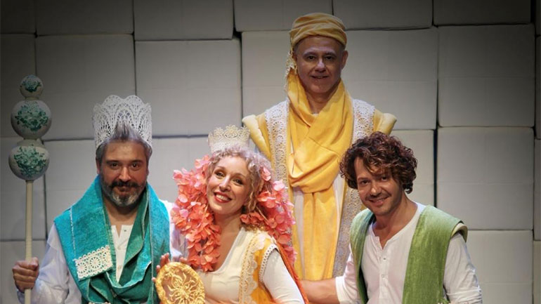 Εορταστικό πρόγραμμα παραστάσεων για το «Παραμύθι χωρίς όνομα» στο θέατρο Κιβωτός