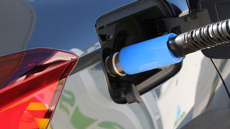 Η τιμή του φυσικού αερίου κίνησης από τη ΔΕΠΑ Εμπορίας