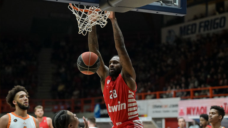 Ολυμπιακός: Εκτός δωδεκάδας με τον Παναθηναϊκό ο Ταρίκ Μπλακ