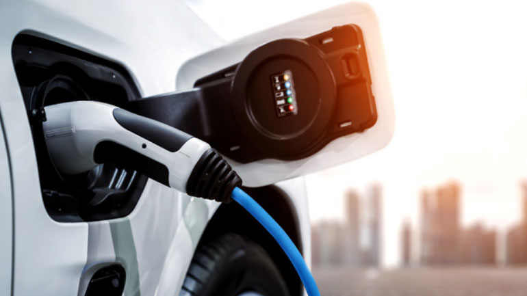 «Βόμβα» από την Ελβετία που σκέφτεται να απαγορεύσει τα ηλεκτρικά λόγω ενεργειακής κρίσης