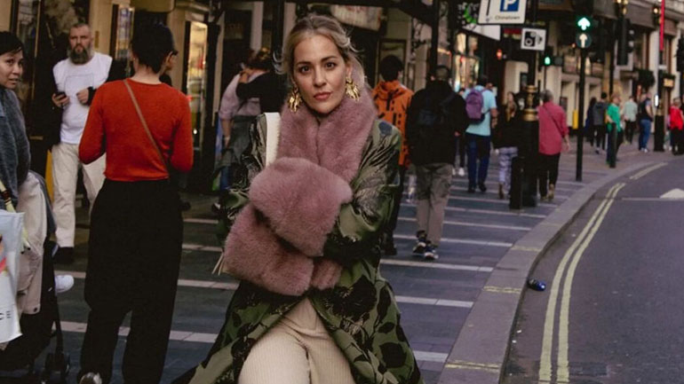 Νατάσσα Μποφίλιου: Σάλος στο Twitter με τη φωτογράφιση στο Λονδίνο με ακριβά ρούχα -Η απάντησή της