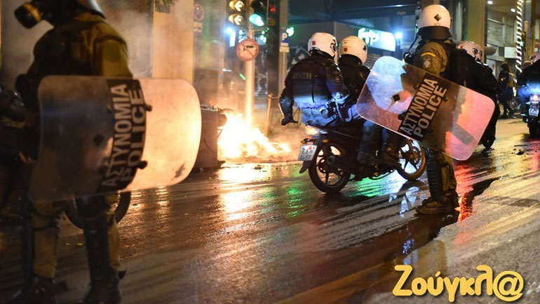 Η ανακοίνωση της ΕΛ.ΑΣ. για τα επεισόδια που σημειώθηκαν στα Εξάρχεια