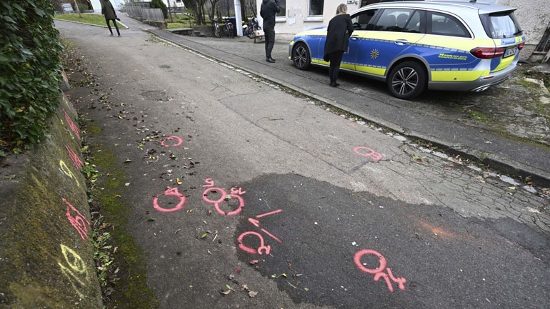 Γερμανία: Υπέκυψε στα τραύματά της η μία από τις δύο μαθήτριες που δέχθηκαν επίθεση με μαχαίρι