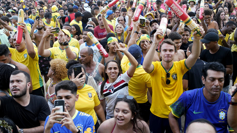Βραζιλία: Χιλιάδες φίλαθλοι πανηγύρισαν στην Κοπακαμπάνα