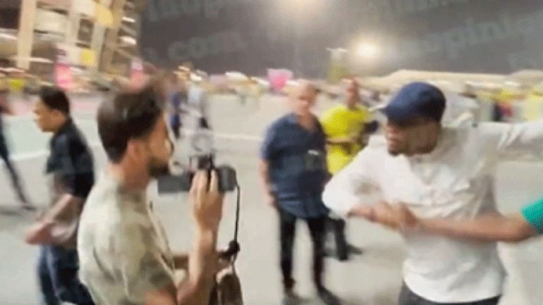 Ο Ετό επιτέθηκε με κλωτσιές σε Αλγερινό youtuber