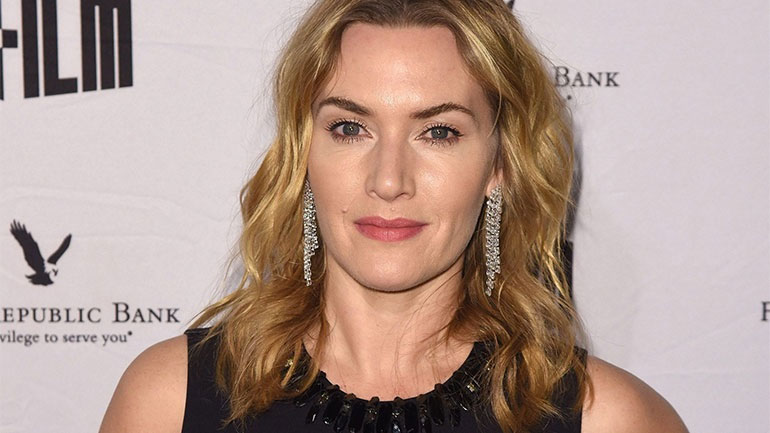 H Κέιτ Γουίνσλετ αποκαλύπτει τις δυσκολίες που αντιμετώπισε στην αρχή της καριέρας της: «Mου έλεγαν ότι θα έπαιρνα ρόλους “χοντρού κοριτσιού”»