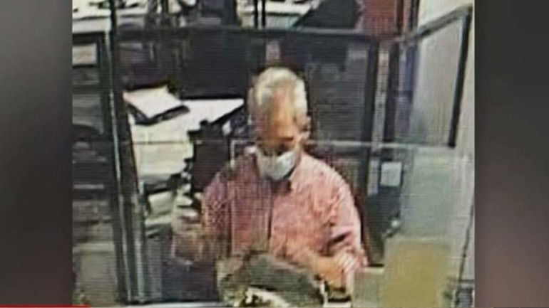 Ποινική δίωξη στον συνταγματάρχη με τη χειροβομβίδα