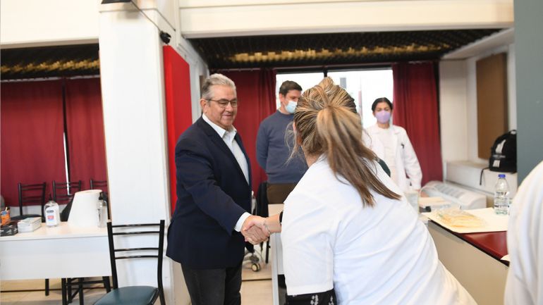 Εθελοντική αιμοδοσία στην έδρα της ΚΕ του ΚΚΕ – Δ. Κουτσούμπας: Προσφορά ζωής στο σύνολο Εθελοντική αιμοδοσία στην έδρα της ΚΕ του ΚΚΕ – Δ. Κουτσούμπας: Προσφορά ζωής στο σύνολο