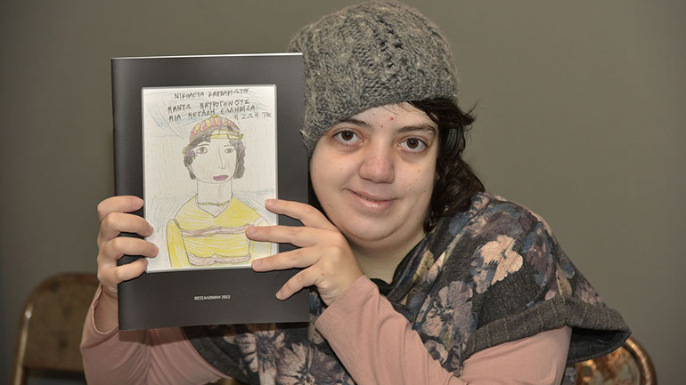 Η αγάπη για τη Μαντώ Μαυρογένους οδήγησε μια 27χρονη στη δημιουργία βιβλίου κόμικ για τη ζωή της μεγάλης ηρωίδας