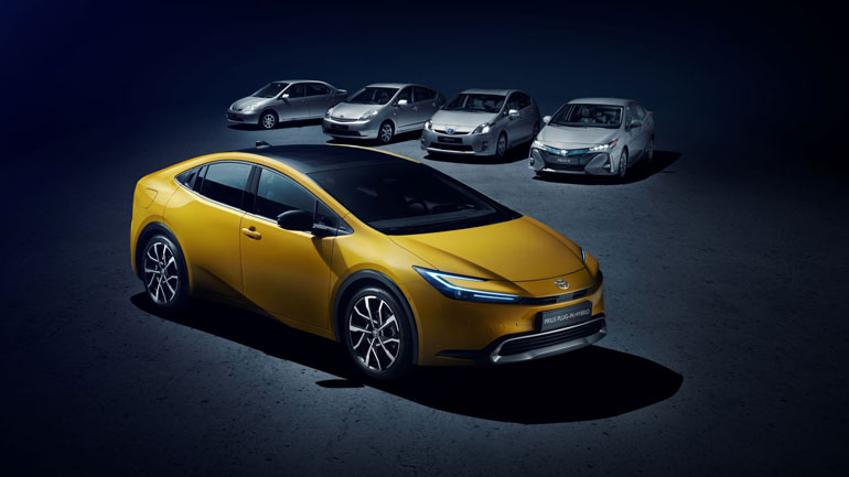Toyota Prius: Ο πατέρας της ηλεκτροκίνησης γιορτάζει τα 25 χρόνια λανσάροντας την 5η γενιά του