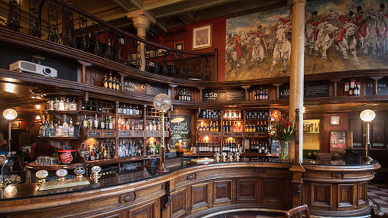 «Πάσχουν» και οι παμπ στη Βρετανία – Πολλές δεν θα επιβιώσουν