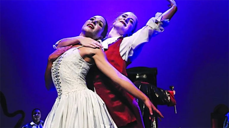 Ομοφοβική έκρηξη από τον διευθυντή του ΔΗΠΕΘΕ Πάτρας: «Η ομοφυλοφιλία είναι της μόδας» – Απάντηση Γιατρομανωλάκη