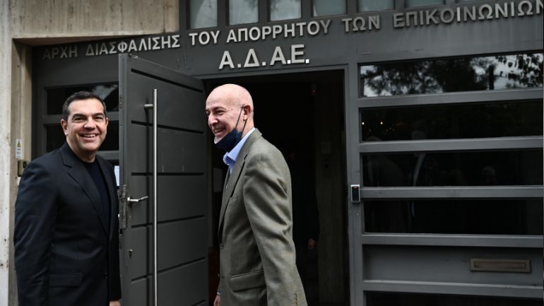 Επιστολή Τσίπρα στον πρόεδρο της ΑΔΑΕ: Ζητά ενημέρωση για τις περιπτώσεις άρσης απορρήτου επικοινωνιών από το 2019 και μετά