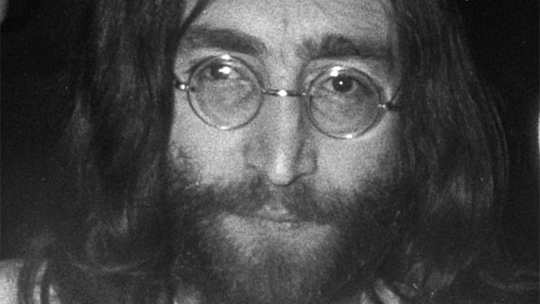 John Lennon: Σαράντα δύο χρόνια από τη δολοφονία του