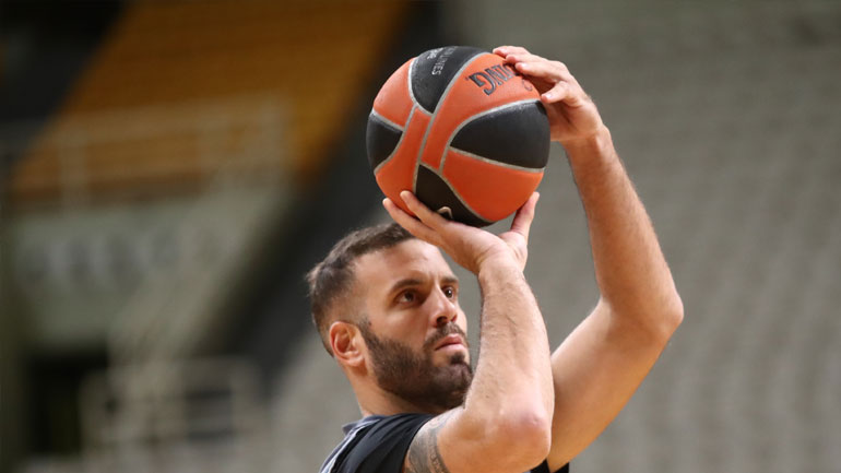 Σπουδαία κίνηση από τον Παππά: Δίνει την φετινή του αμοιβή από τον Παναθηναϊκό στις καθαρίστριες του ΟΑΚΑ