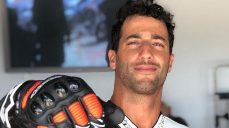 O Daniel Ricciardo θα ταξιδέψει από τη Νέα Υόρκη στο Λος Άντζελες με μοτοσυκλέτα 110cc!