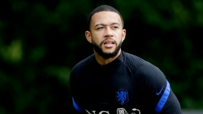 Η Ρόμα κλείνει τον Ντεπάι