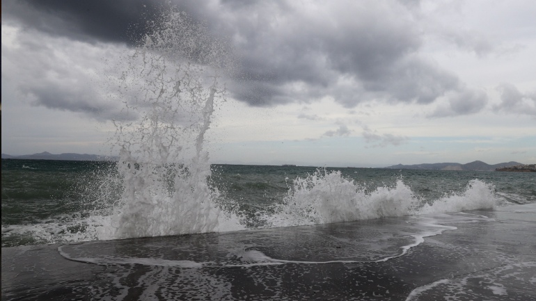 Παξοί: 60χρονη πέθανε από εγκεφαλικό γιατί η κακοκαιρία «Gaia» εμπόδισε τη διακομιδή σε νοσοκομείο