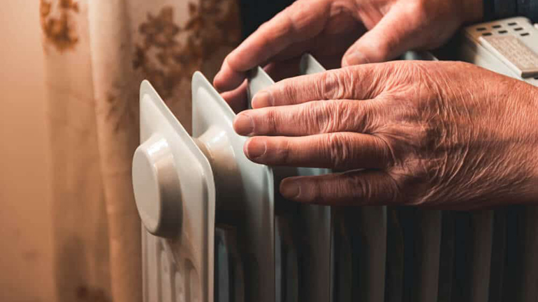 Βρετανία: Εκατομμύρια νοικοκυριά δεν θα μπορέσουν να κρατήσουν τα σπίτια τους ζεστά το χειμώνα