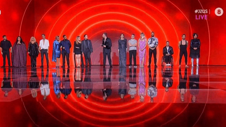 J2US: Ανατροπή με την αποχώρηση