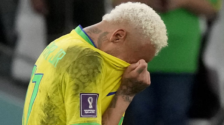 Νεϊμάρ: «Η ήττα ακόμη πονά, αλλά πρέπει να προχωρήσουμε»