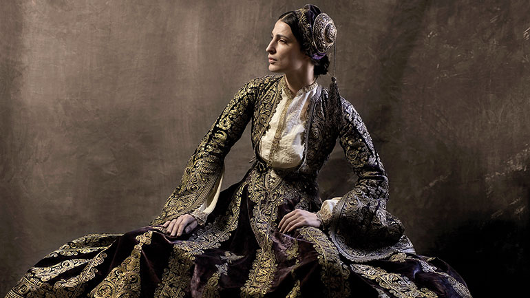 «Ένδυμα Ψυχής»: Μια εμβληματική έκθεση στο Μουσείο Ακρόπολης