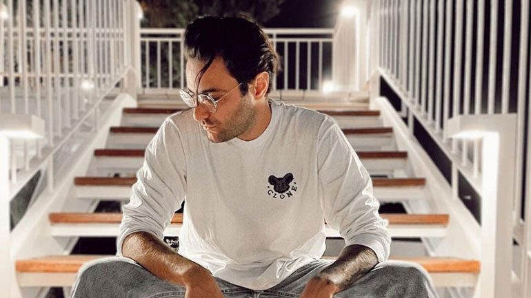 Ίαν Στρατής: Οι πρώτες δηλώσεις για τη νεογέννητη κόρη του – «Ήμουν μέσα στη γέννα»