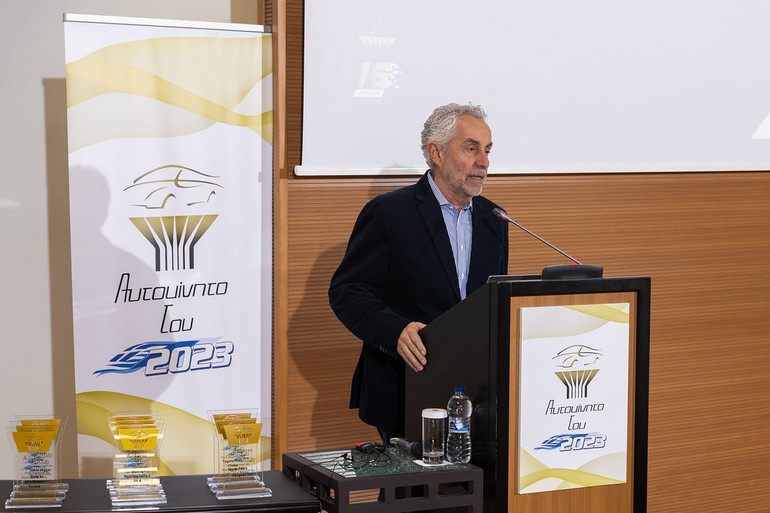 O Πρόεδρος του Πανελληνίου Συνδέσμου Δημοσιογράφων Αυτοκινήτου Μοτοσυκλέτας, Νίκος Τσάδαρης,