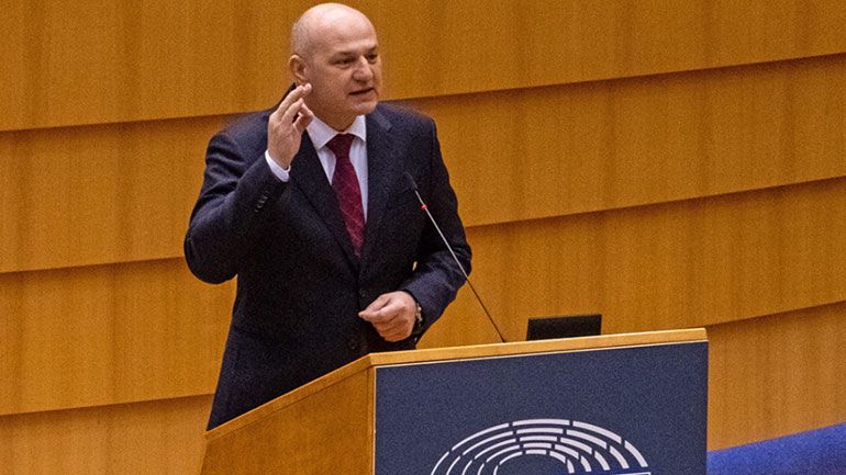 Ποιος είναι ο Κροάτης ευρωβουλευτής που ψήφισε «όχι» για την καθαίρεση της Εύας Καϊλή – Έχει ΜΚΟ κατά της διαφθοράς