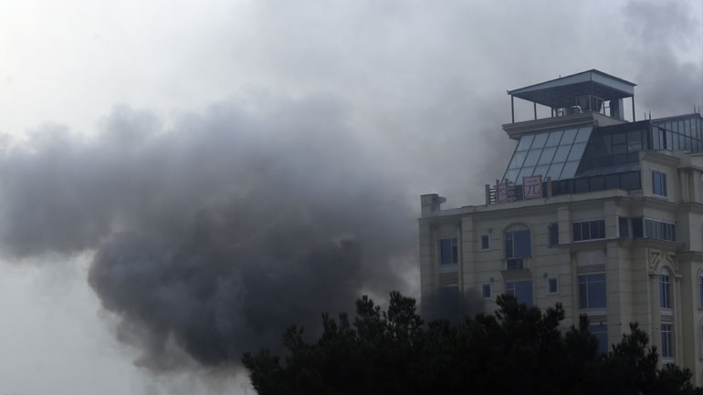 Αφγανιστάν: Το Ισλαμικό Κράτος ανέλαβε την ευθύνη για την αιματηρή επίθεση σε ξενοδοχείο της Καμπούλ