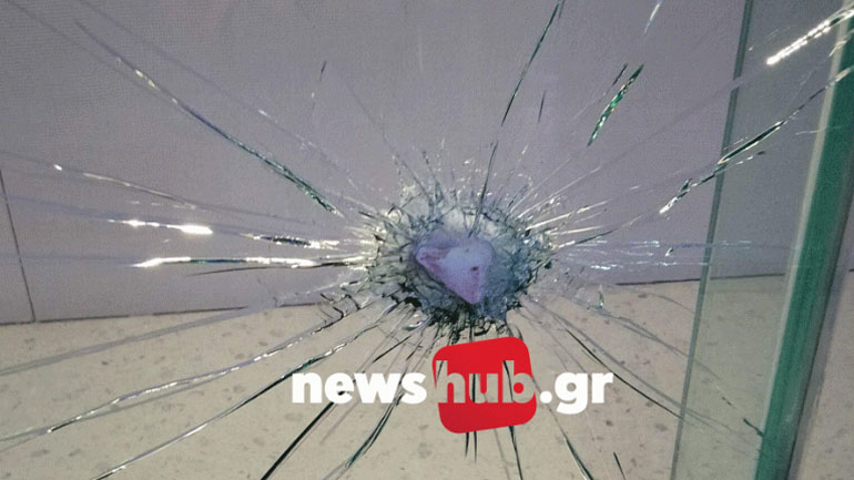 Ηράκλειο: Έσπασαν βιτρίνες στην πορεία για τον θάνατο του 16χρονου Ρομά