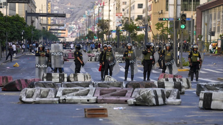 Πολιτική κρίση στο Περού: Η προστασία υποδομών καίριας σημασίας θα ανατεθεί στον στρατό