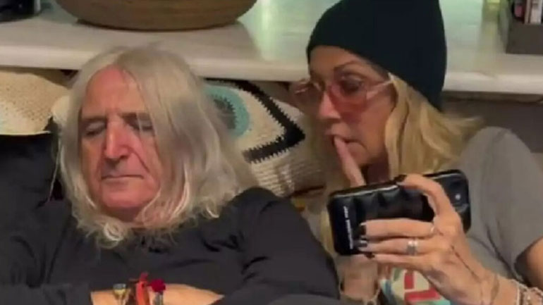 Άννα Βίσση: Παρουσιάζει το νέο της clip στον Νίκο Καρβέλα κι εκείνος… κοιμάται!