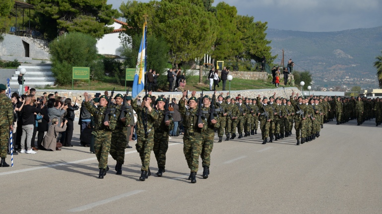 Στρατολογία: Οι γεννημένοι το 2005 καλούνται να καταθέσουν Δελτίο Απογραφής