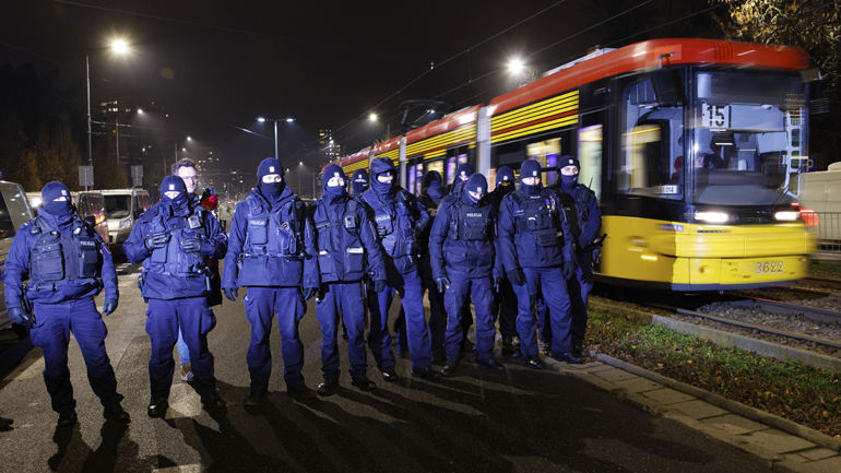 Πολωνία: Ο αρχηγός της αστυνομίας νοσηλεύεται μετά την έκρηξη δώρου από την Ουκρανία