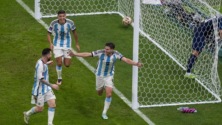 Θέλω τον εκφωνητή να «παίζει» κι αυτός μέσα στο γήπεδο!