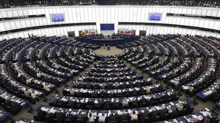 Ιταλία: Το Δημοκρατικό Κόμμα ανέστειλε την κομματική ιδιότητα του ευρωβουλευτή Αντρέα Κοτσολίνο λόγω «Qatargate»