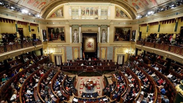 Ισπανία: Εγκρίθηκε από το Κοινοβούλιο ο νόμος για τη σεξουαλική και αναπαραγωγική υγεία