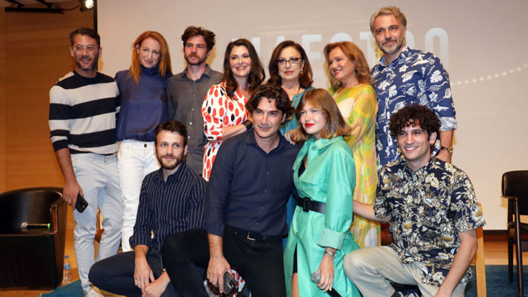 Maestro: Οι πρωταγωνιστές της σειράς παρακολούθησαν όλοι μαζί το τελευταίο επεισόδιο