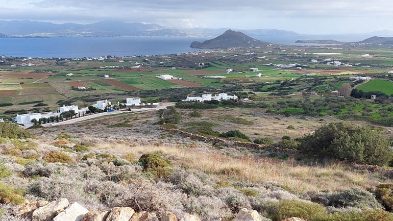 «Qatargate»: Στο μικροσκόπιο το οικόπεδο που αγόρασαν Καϊλή και Τζιόρτζι στην Πάρο