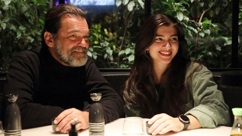 Κωνσταντίνος Καζάκος: Απαντά στα αρνητικά σχόλια για τη διαφορά ηλικίας με τη σύντροφό του, Βασιλική Μακρή